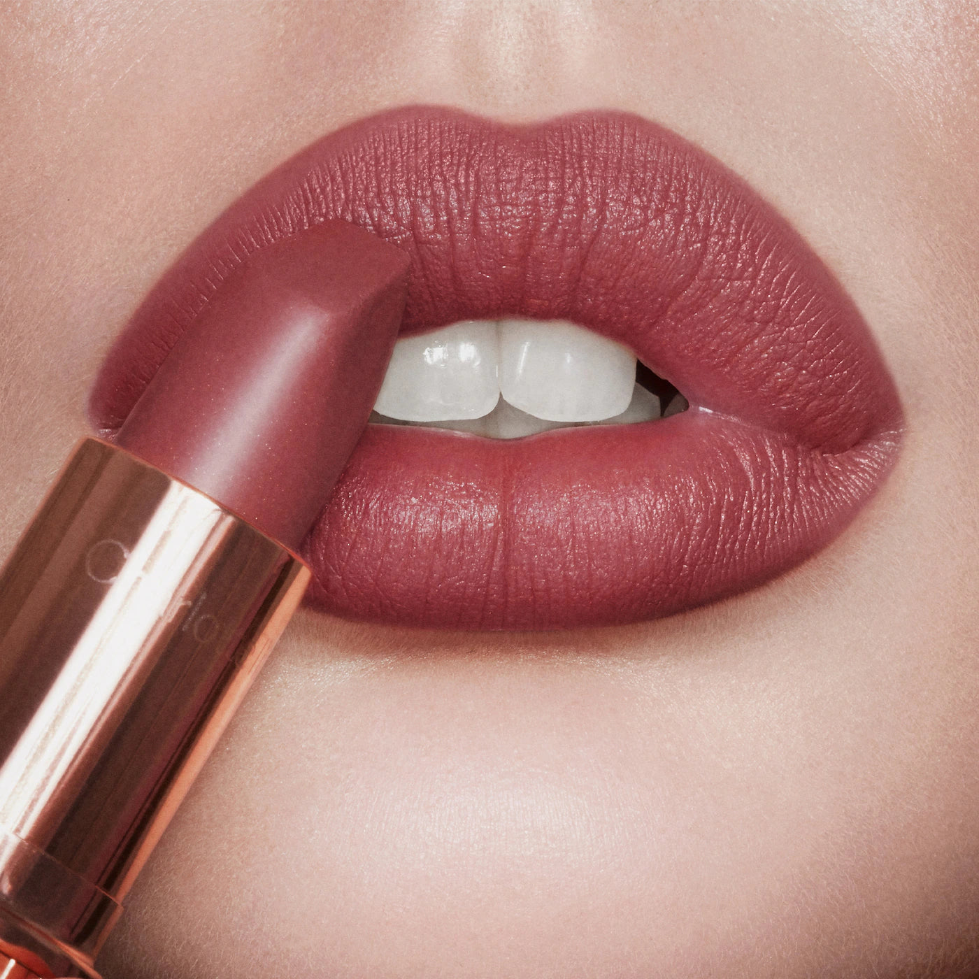 Charlotte Tilbury
Mini Pillow Talk Lipstick & Liner Set