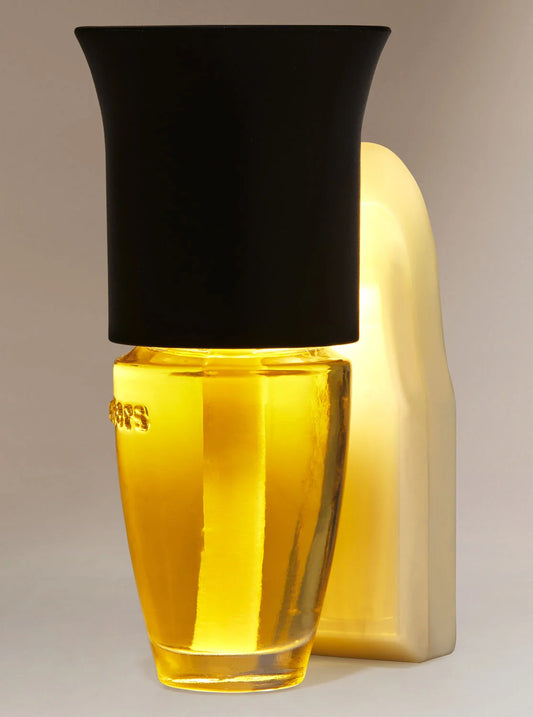Black Flare Nightlight
Wallflowers Fragrance Plug